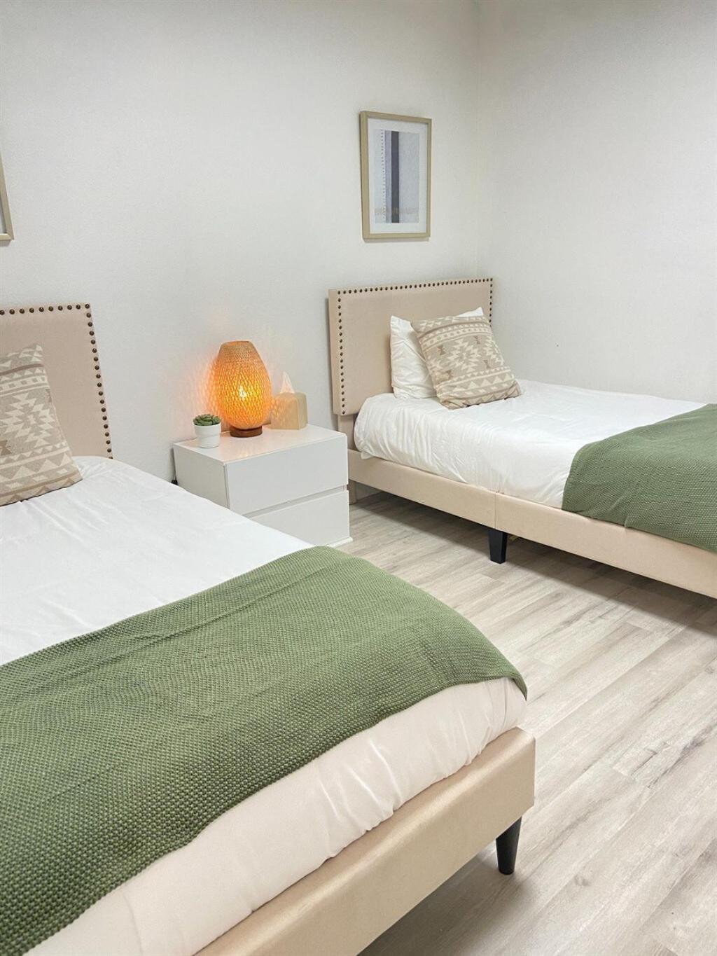 Cozy Desert Retreat - Pool, Spa, Views Henderson Luaran gambar
