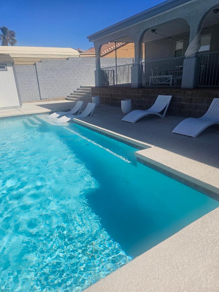 Cozy Desert Retreat - Pool, Spa, Views Henderson Luaran gambar