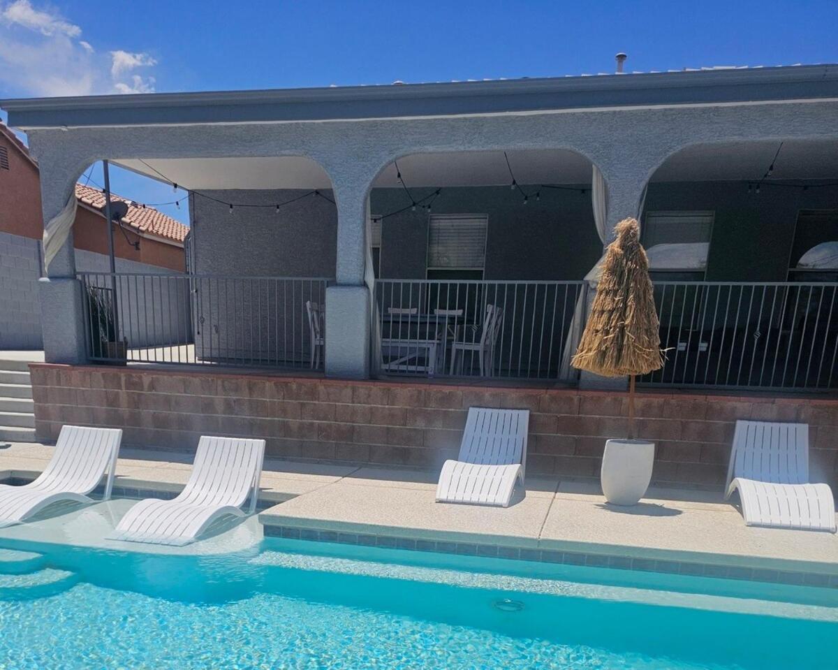 Cozy Desert Retreat - Pool, Spa, Views Henderson Luaran gambar